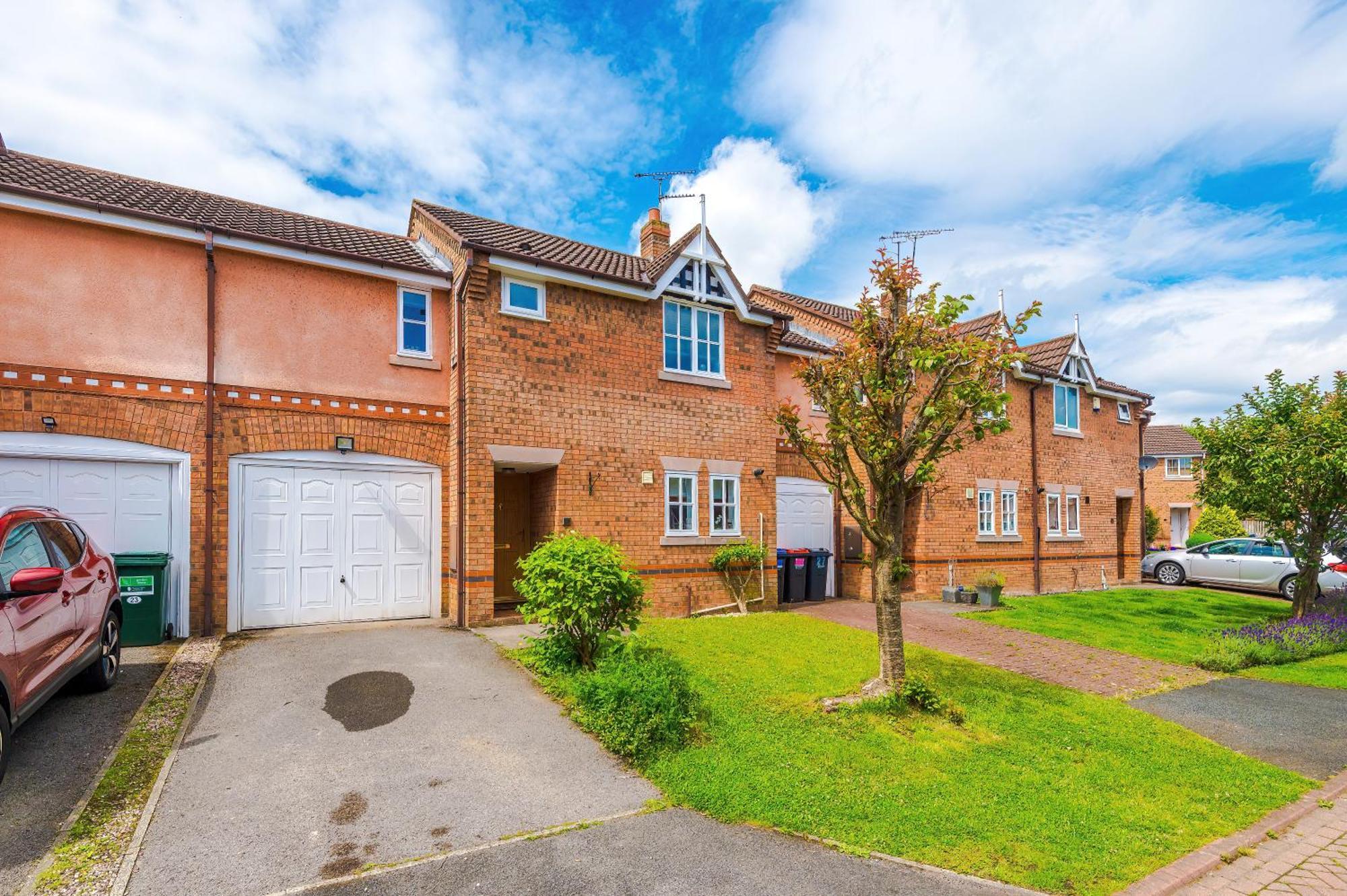 New! Stunning 3-Bed Home In Chester By 53 Degrees Property, Ideal For Groups, Free Parking! Exterior photo